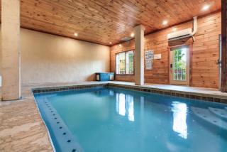 Mountain Paradise Lodge by Venture Smoky Mountains - 9