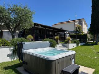 Villa Torrione - Apartments & Pool - Civitanova Marche - 3