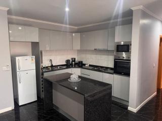 Apartamento mais Carro George Mendes - Praia - 3