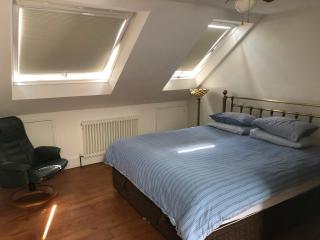 Sunny Seven Dials 4 Bed with Garden - 7