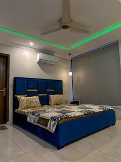 Manzil Stays - Lahore - 3