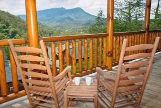 Paddling Bear by Venture Smoky Mountains - Sevierville - 9