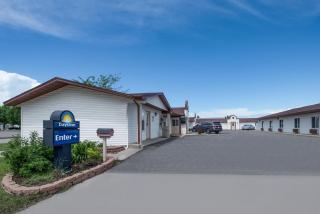 Days Inn by Wyndham Jamestown - 0