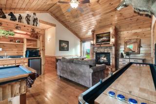 Pigeon Forge Retreat by Venture Smoky Mountains - Pigeon Forge - 1