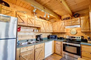 Pure Gold by Venture Smoky Mountains - Sevierville - 4