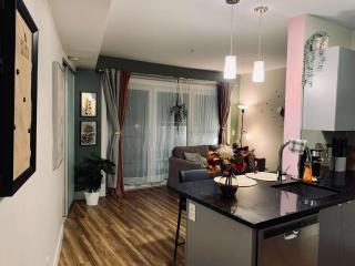 Downtown Oasis with a Balcony, Family-Friendly, WiFi - Halifax - 7