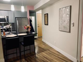Downtown Oasis with a Balcony, Family-Friendly, WiFi - Halifax - 3