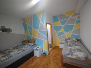 V&U Sobe - Brzi Brod - 0