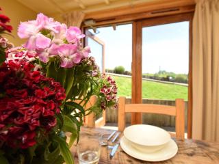 2 Bed in Croyde GCOWS - Marwood - 6