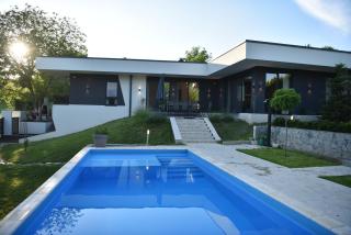 Rent Your Family Retreat - Novi Sad - 9