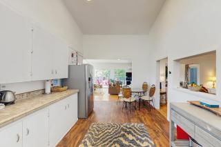 The Coos Chateau - Coos Bay - 3