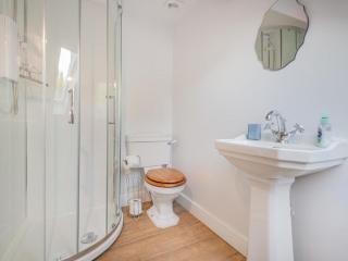 2 Bed in Staveley SZ590 - Staveley - 4