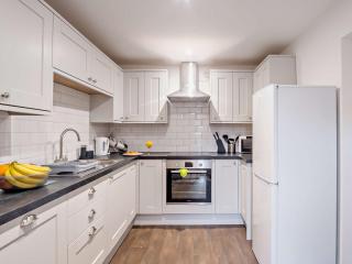 2 Bed in Newport 90244 - Newport - 7