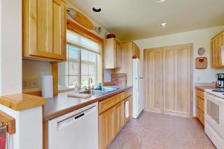 The Cozy Chalet - 3
