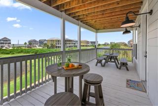 Welcome to Sunny Side Up Gorgeous Beach Home Located in Popular Pointe West - Galveston - 6
