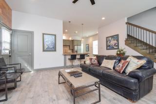 Welcome to Coastal Serenity – your perfect vacation retreat by the sea - Galveston - 8