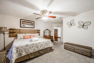Welcome to Beach Lover Island Getaway - Galveston - 3