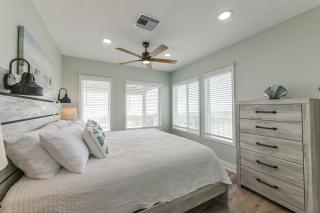 Welcome to our charming vacation getaway The perfect retreat for your coastal escape. - Galveston - 2