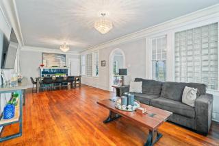 Sinatra House: Mardi Gras Parade Route - Galveston - 1