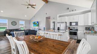 Seas The Day West End Beach Home Less Than 5 min Walk to Beach - Galveston - 5