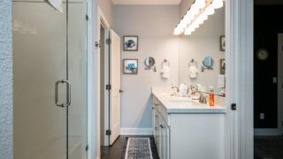 Seas The Day West End Beach Home Less Than 5 min Walk to Beach - Galveston - 1