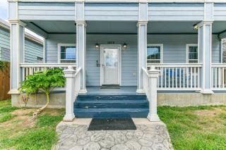 Spacious 2-story house nestled just 3 blocks away from the picturesque seawall - Galveston - 8
