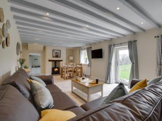 2 Bed in Abergele 88974 - Llanfair Talhaiarn - 9
