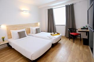 Townhouse Kaushambi Metro Ghaziabad - Ghaziabad - 4