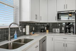 Seagle Shack Gulf Views From this New 42 in Bay Harbor - Galveston - 2