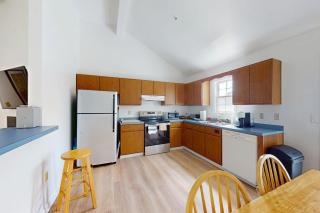 Clearwater -- 33732 E Hampton Ln - Frankford - 7