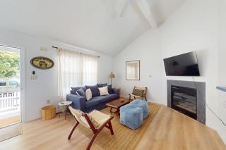 Clearwater -- 33732 E Hampton Ln - Frankford - 1