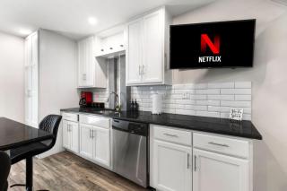 Cool Vibes Music Capital SoCo Townhome! - Austin - 1