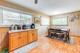 8 Mi to Nature Center Streamwood Gem with Yard! - Streamwood - 5