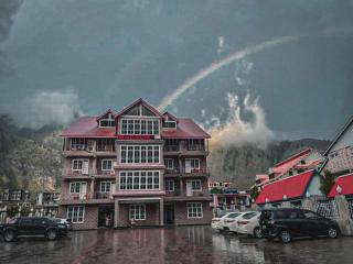 Magnum Hotel and Restaurant - - 0