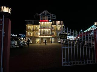 Magnum Hotel and Restaurant - - 8