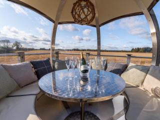 4 Bed in Scarborough 79522 - 3