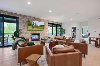 6BR Sand Valley Lodge with Hot Tub Bar & Putting Green - - 0