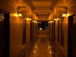 Haven Inn - - 6
