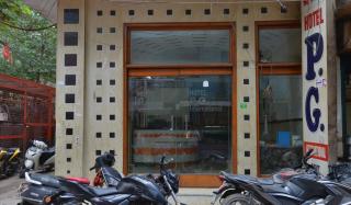 PG Hotel By Family stay - New Delhi - 4