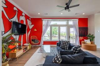 Groovy Houston Retreat-Family Friendly + Game Room - Houston - 9