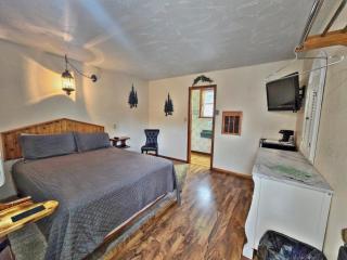 Cedar Wood Inn - Deadwood - 5