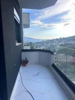 Gold Sea View Apartment - Saranda - 2