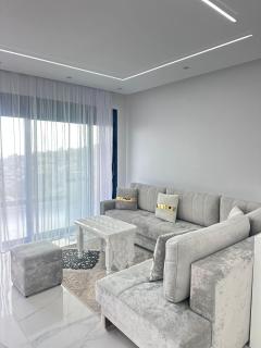 Gold Sea View Apartment - Saranda - 9