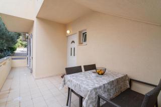 Apartments Ip - Mandre - 9