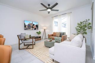 Stylish Home & Free Resort Access 2420 - 4