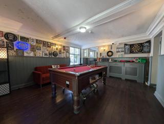 A historic Pub with a modern twist - The Greyhound - 1