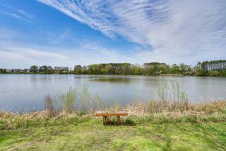 Love Lake Retreat with Hot Tub in New Richmond! - New Richmond - 9