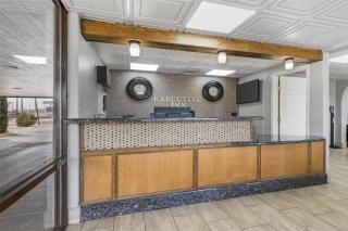 Best Western Executive Inn - 9