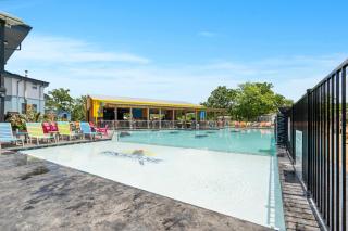 Rock Lane Resort & Marina - Branson - 1