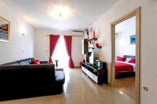 Ganzes Ferienhaus In Pisak Mit Privatem Pool - Pisak - 8